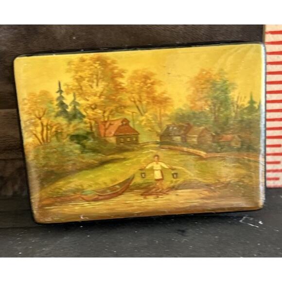 Fedoskino Russian Lacquer Box Signed Hand Painted Village Scene USSR 1983 Cert - Picture 6 of 10